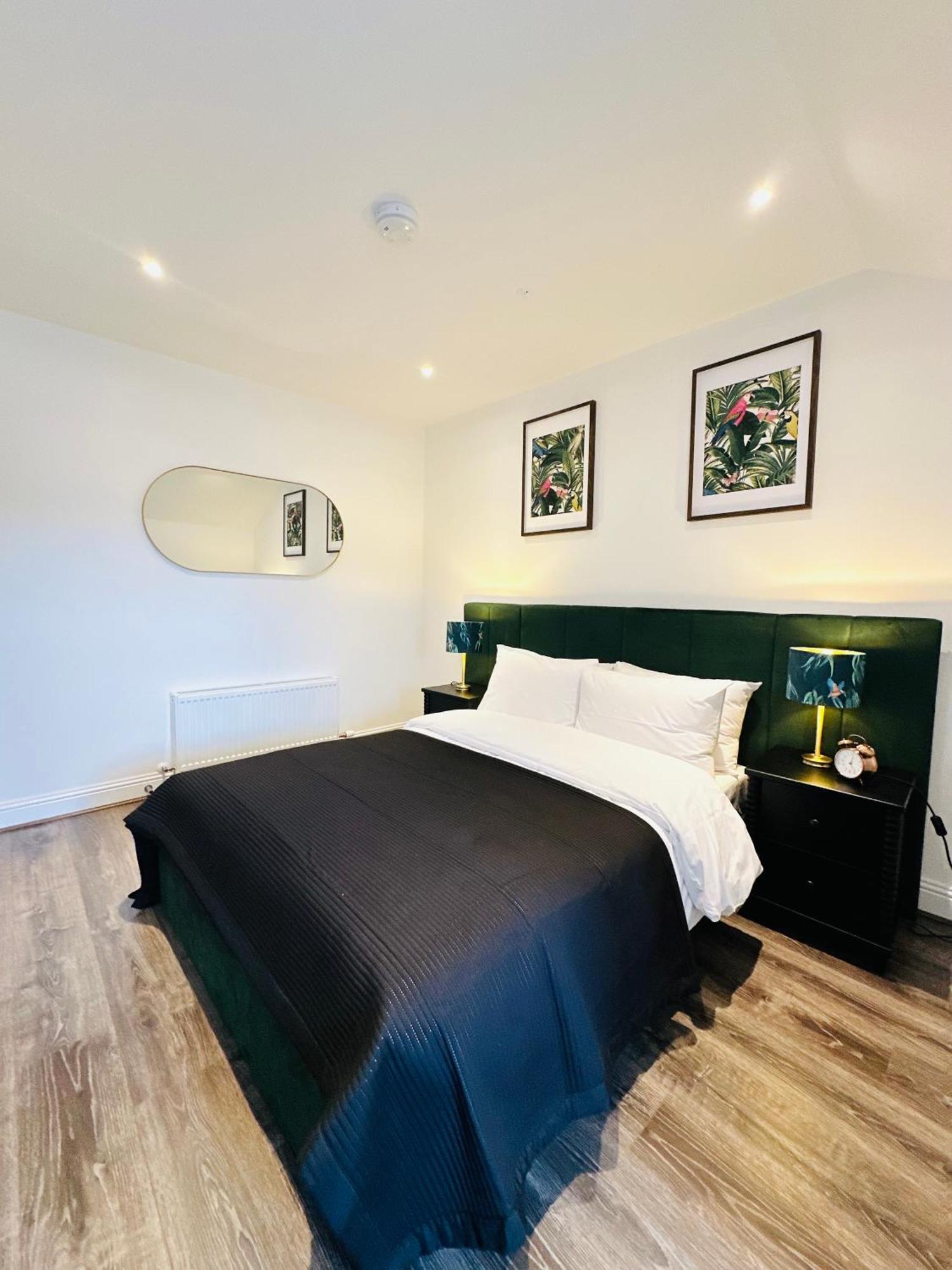 Barnet House Serviced Apartments Dunfermline Bagian luar foto
