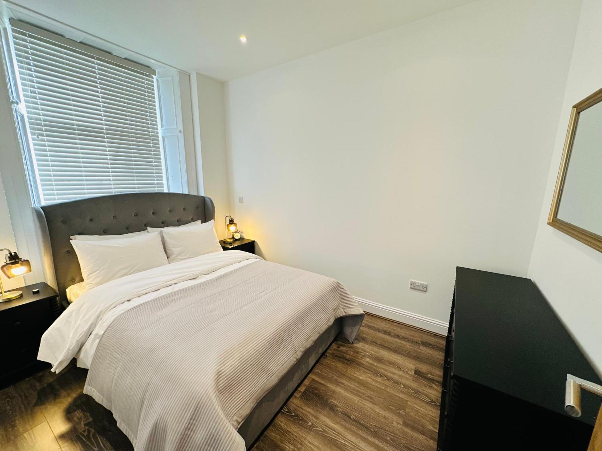 Barnet House Serviced Apartments Dunfermline Bagian luar foto