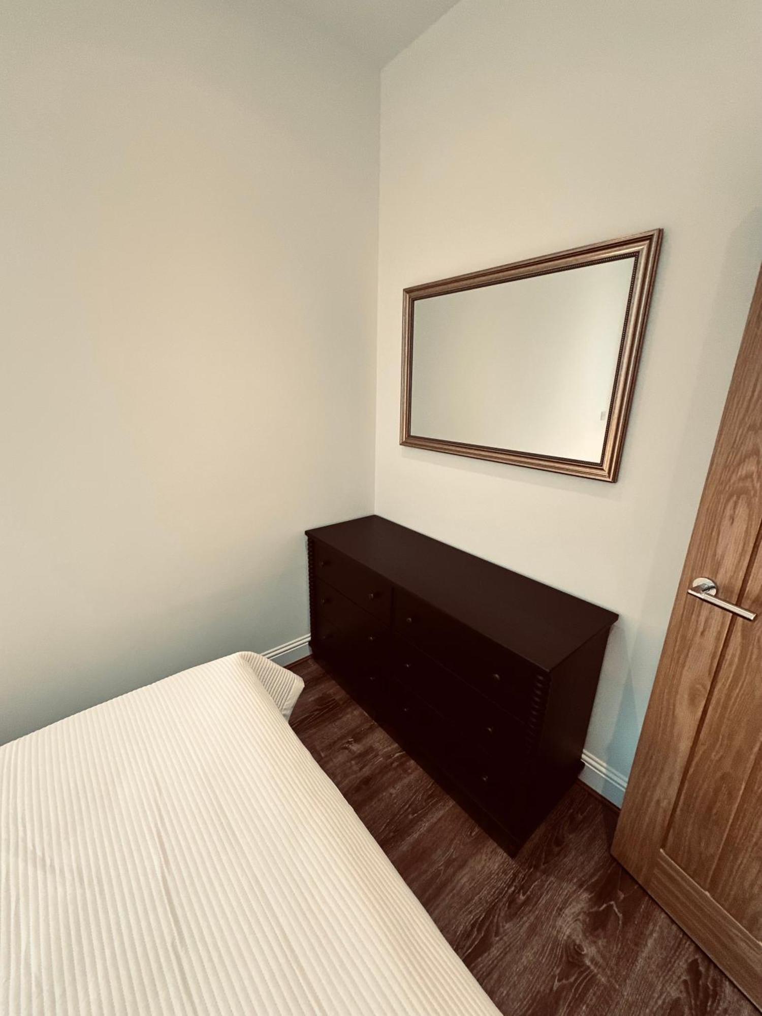 Barnet House Serviced Apartments Dunfermline Bagian luar foto