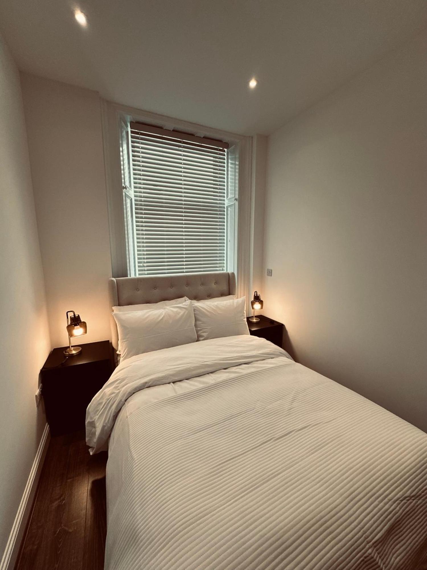 Barnet House Serviced Apartments Dunfermline Bagian luar foto